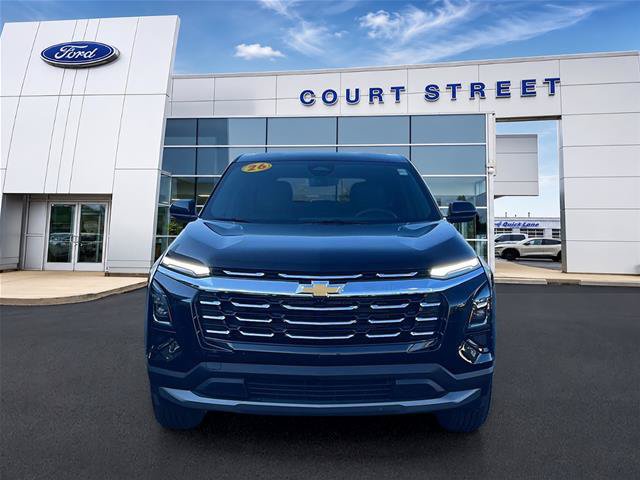 Used 2026 Chevrolet Equinox LT w/ Convenience Package II AWD/4WD image 2