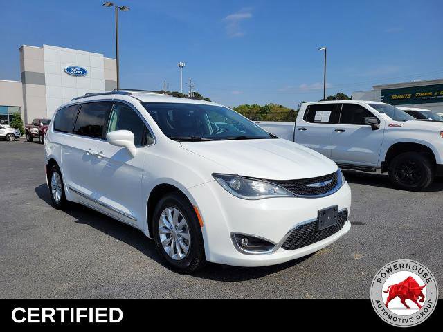 Used 2019 Chrysler Pacifica Touring-L image 7