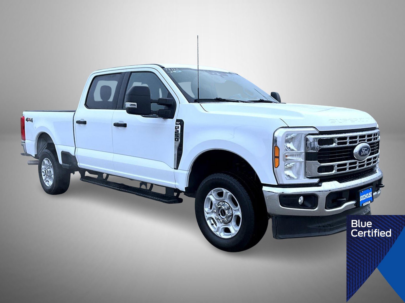 Certified 2025 Ford F250 XLT AWD/4WD image 3