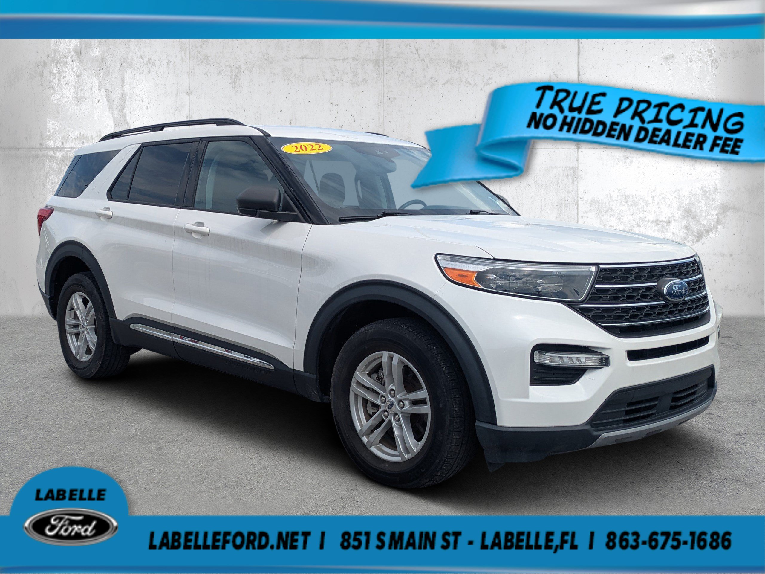 Certified 2022 Ford Explorer XLT w/ Equipment Group 202A AWD/4WD image 1