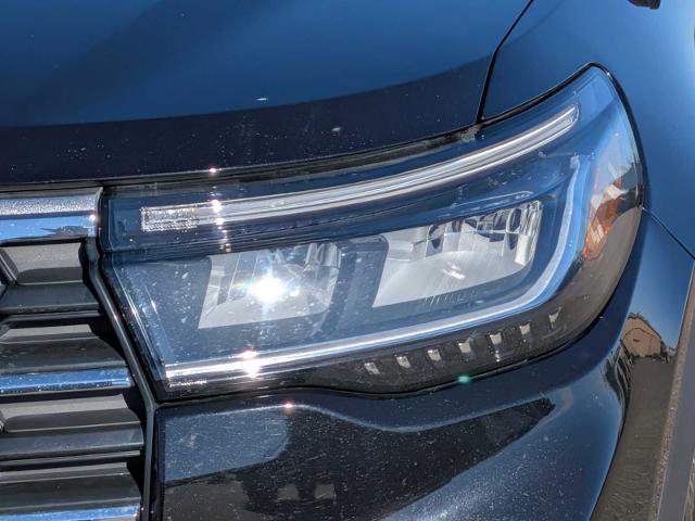 Certified 2025 Ford Explorer Active image 10