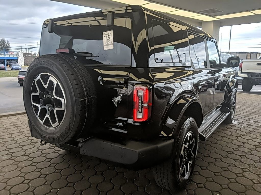 Certified 2025 Ford Bronco Outer Banks image 5