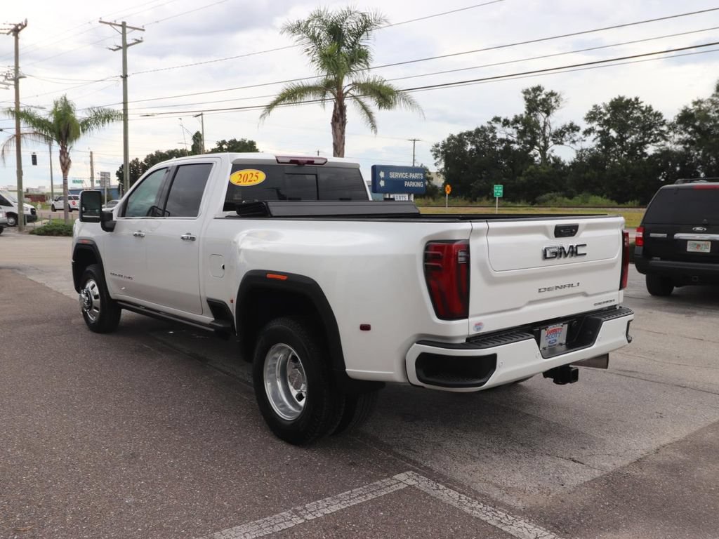 Used 2025 GMC Sierra 3500 Denali Ultimate AWD/4WD image 10