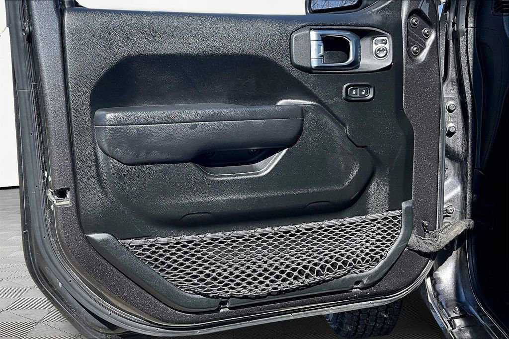 Used 2022 Jeep Wrangler Unlimited Sport image 23