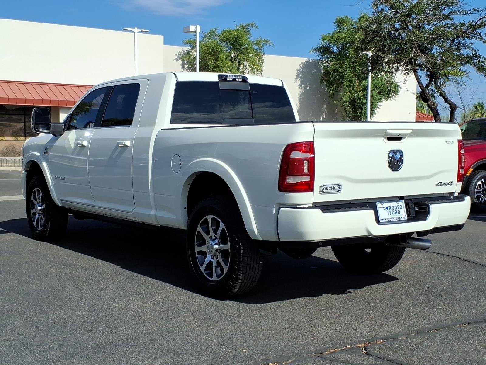 Used 2024 RAM 3500 Limited w/ Towing Technology Group AWD/4WD image 3