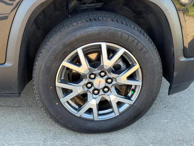 Used 2023 GMC Acadia SLT image 7