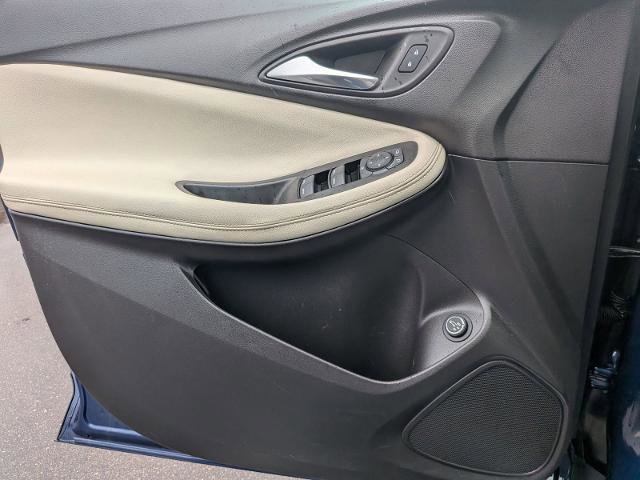 Used 2023 Buick Encore GX Select AWD/4WD image 14