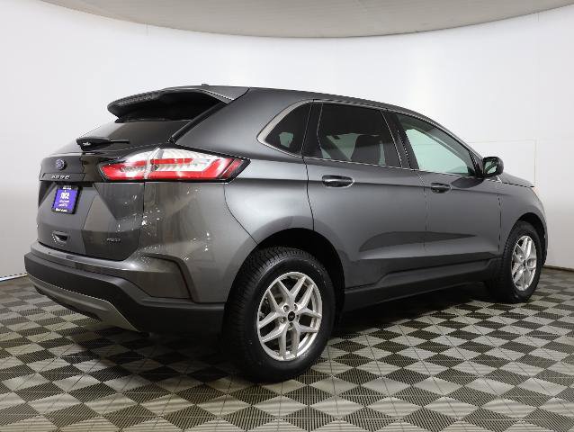 Certified 2024 Ford Edge SEL w/ Convenience Package AWD/4WD image 4