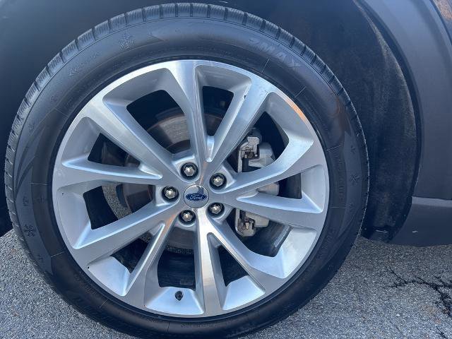Certified 2024 Ford Explorer Platinum w/ Technology Package image 13