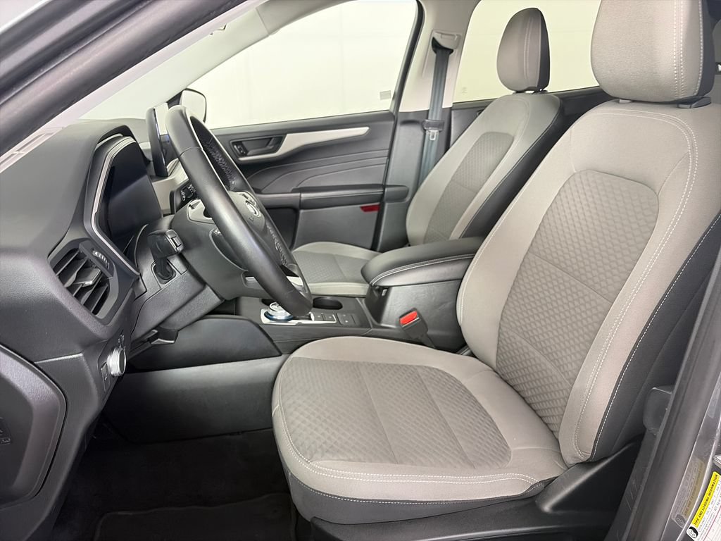 Certified 2022 Ford Escape SE w/ SE Sport Appearance Package AWD/4WD image 11