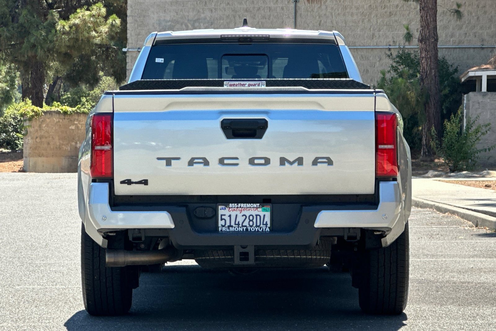 Used 2024 Toyota Tacoma TRD Sport w/ TRD Sport Premium Package AWD/4WD image 4