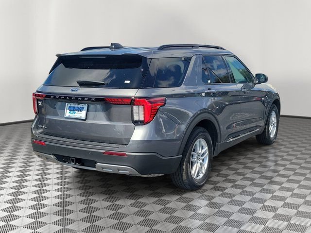 Certified 2025 Ford Explorer Active w/ Active Comfort Package RWD image 5