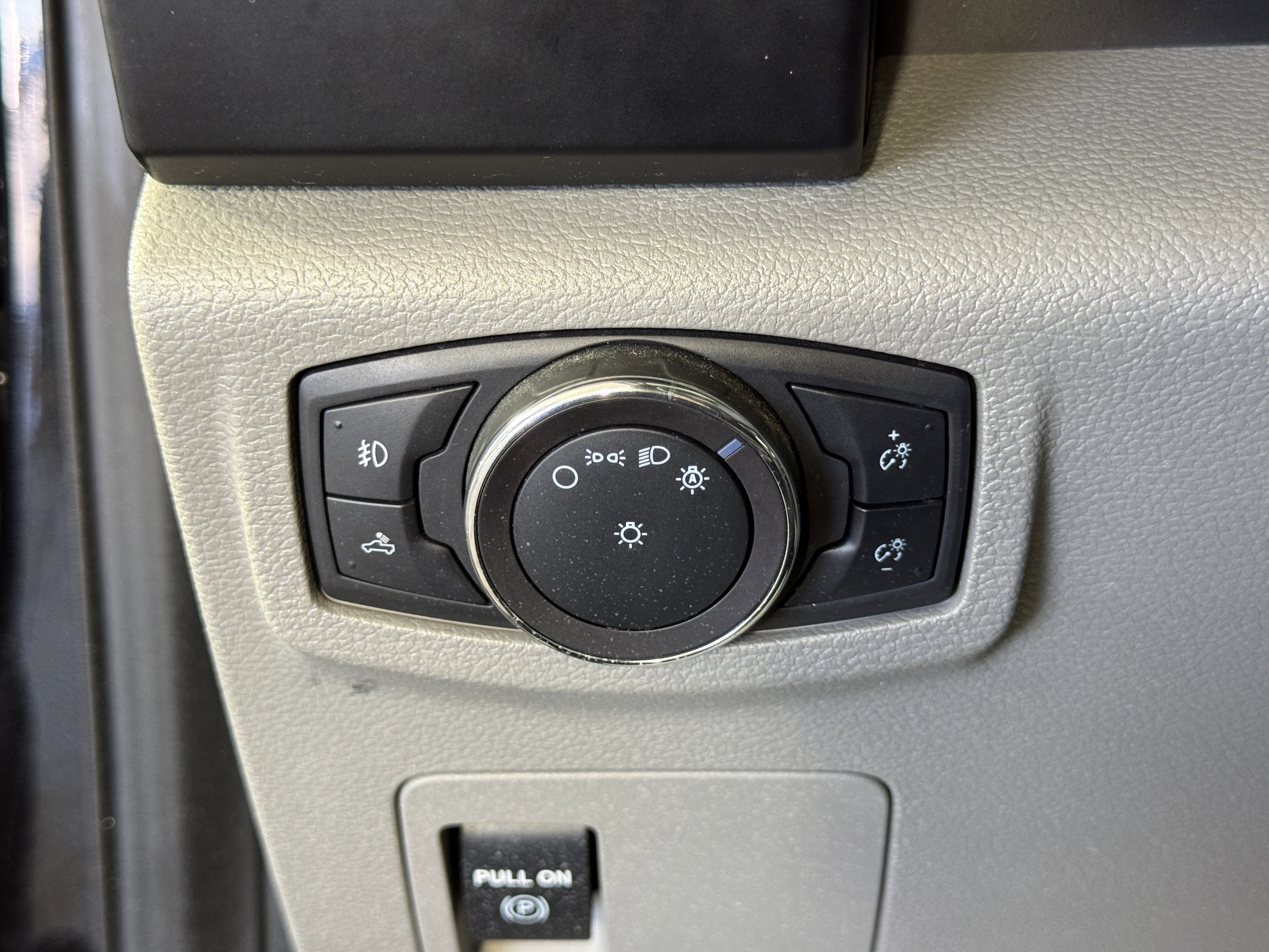 Certified 2019 Ford F150 XL w/ Equipment Group 101A Mid image 23