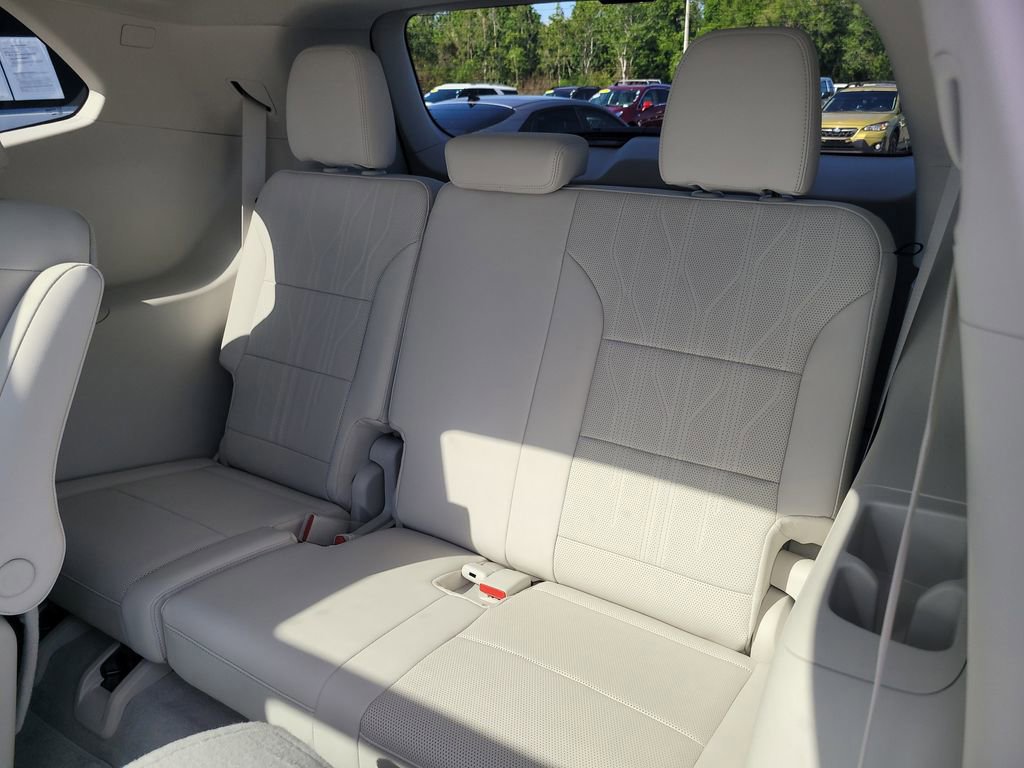 Used 2026 Buick Enclave Avenir w/ Super Cruise Package FWD image 14