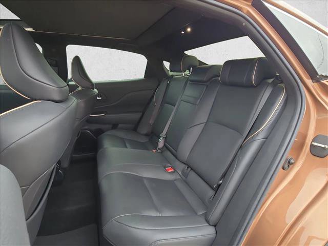 Used 2023 Toyota Crown Platinum AWD/4WD image 18