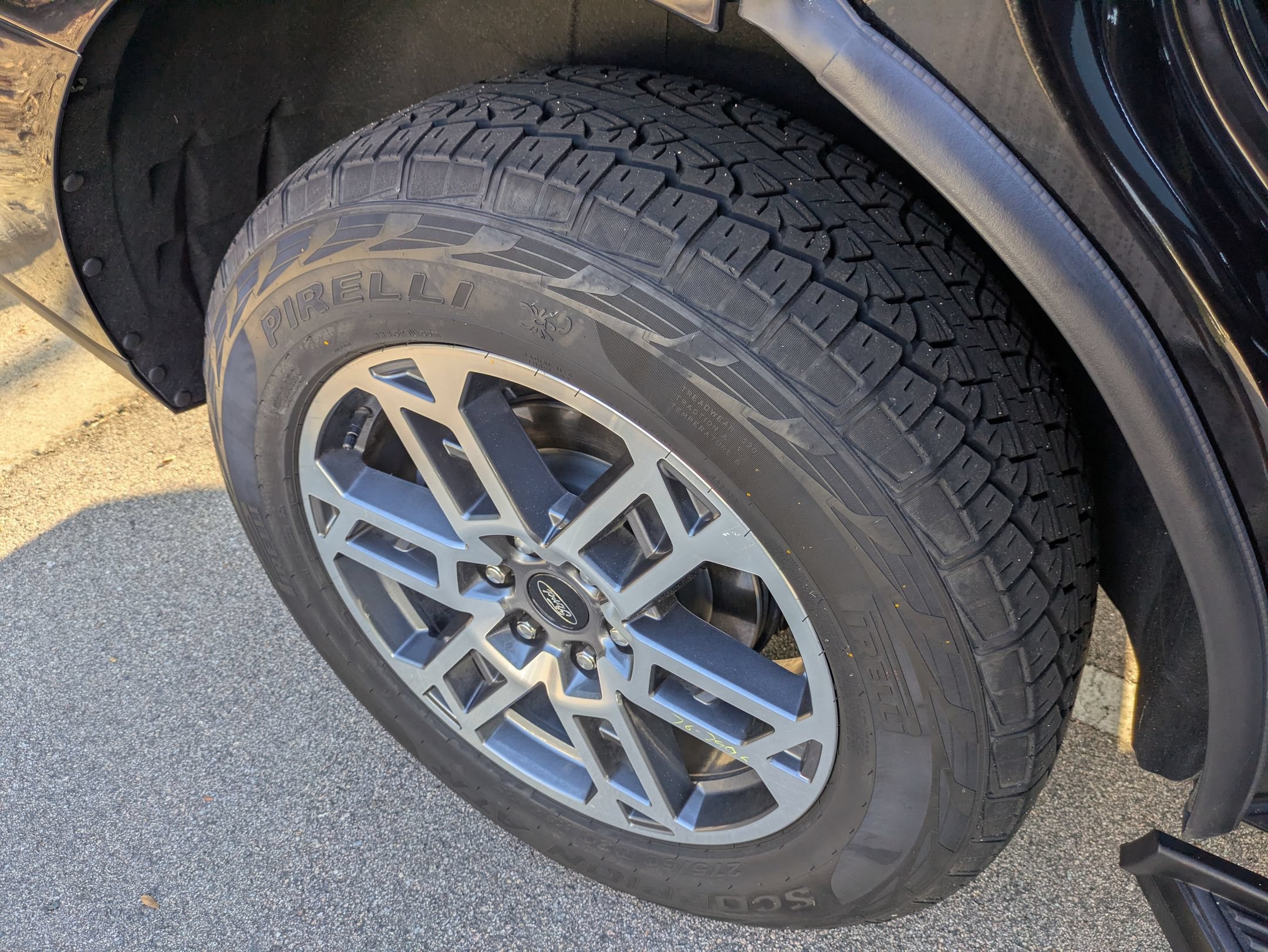 Certified 2025 Ford Expedition Active AWD/4WD image 38