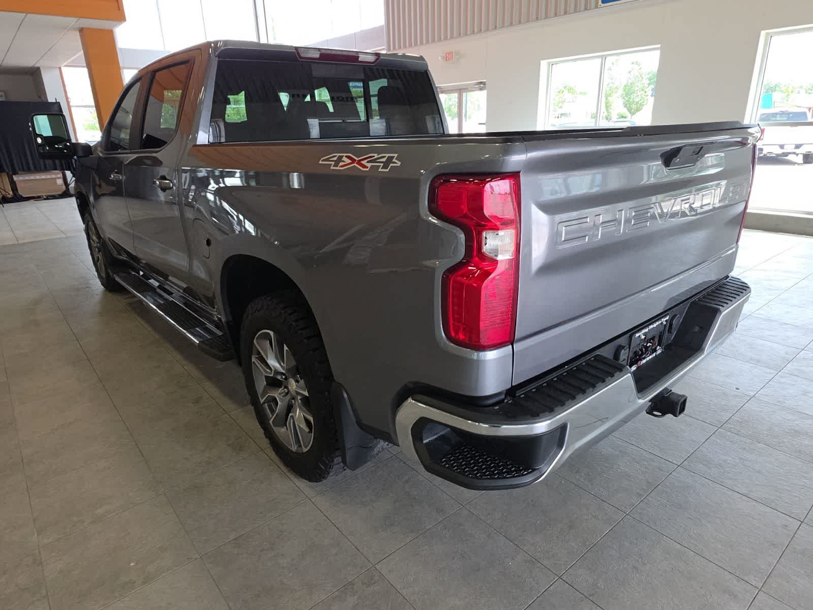 Used 2021 Chevrolet Silverado 1500 LT w/ True North Edition Plus AWD/4WD image 12