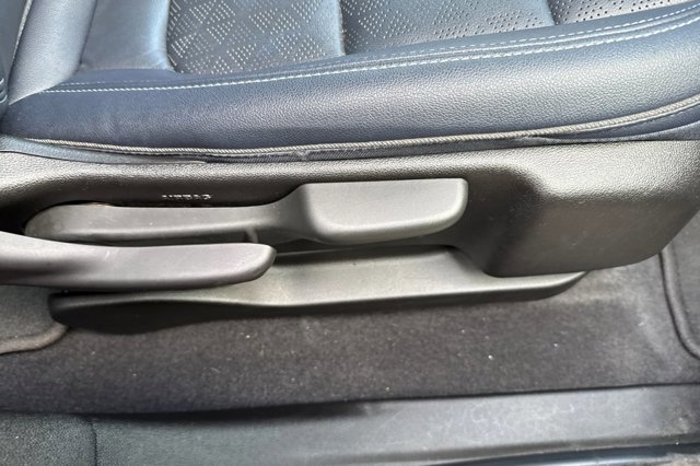 Used 2022 Chevrolet Bolt EUV Premier image 21