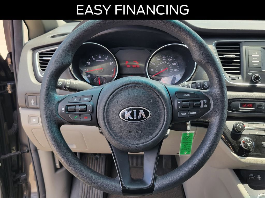 Used 2018 Kia Sedona LX FWD image 19