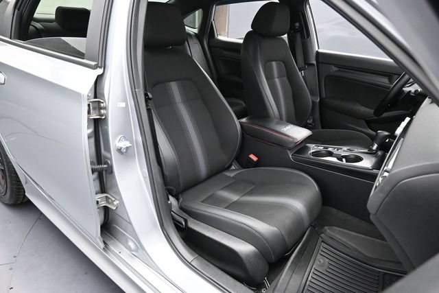 Used 2023 Honda Civic Sport image 28
