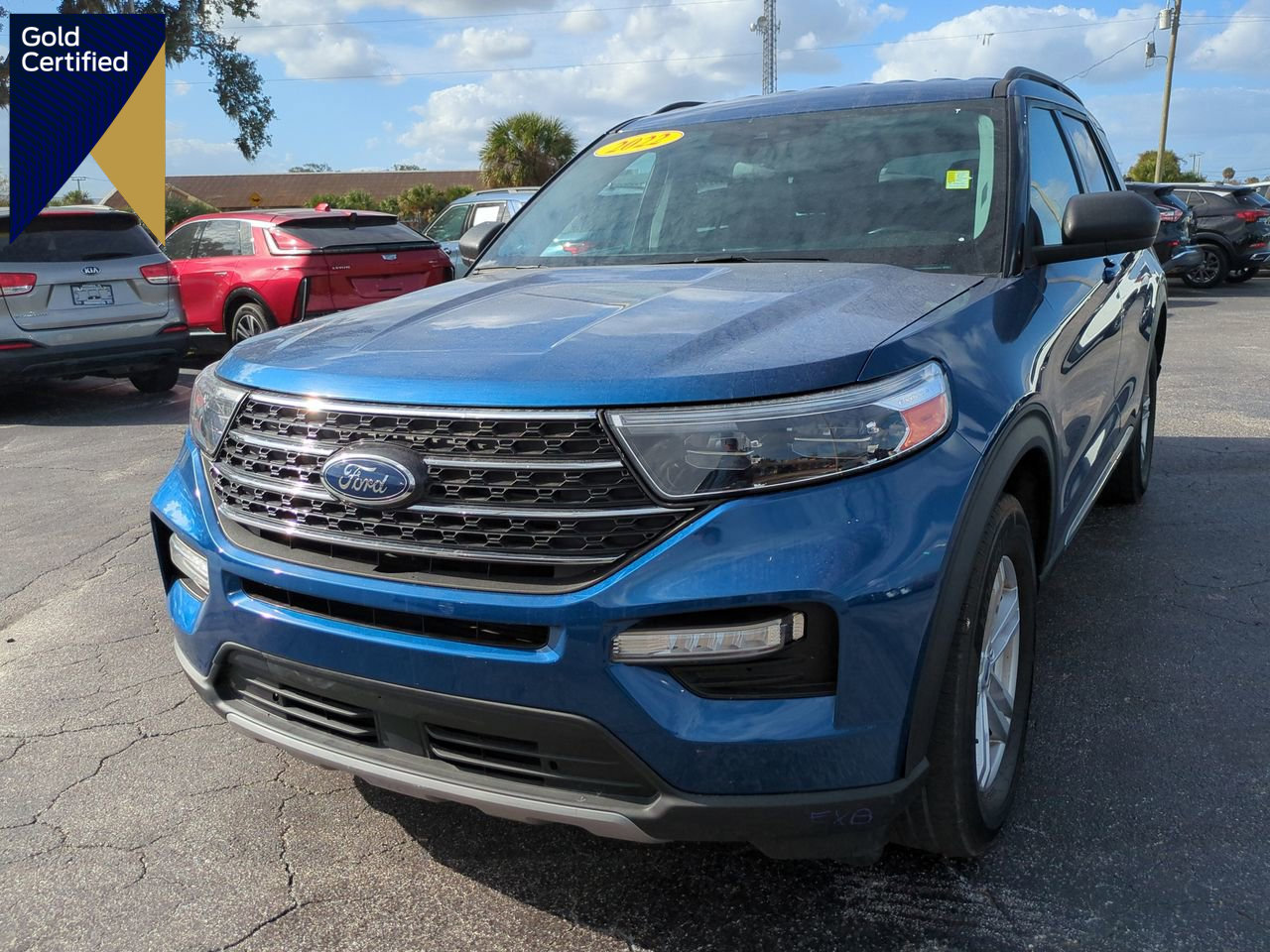 Certified 2022 Ford Explorer XLT w/ Equipment Group 202A AWD/4WD image 1