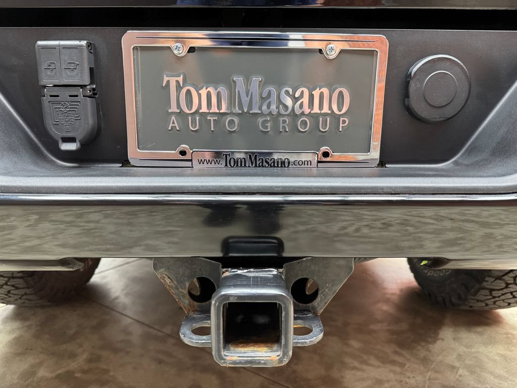 Used 2023 GMC Sierra 1500 AT4 w/ AT4 Premium Package AWD/4WD image 5