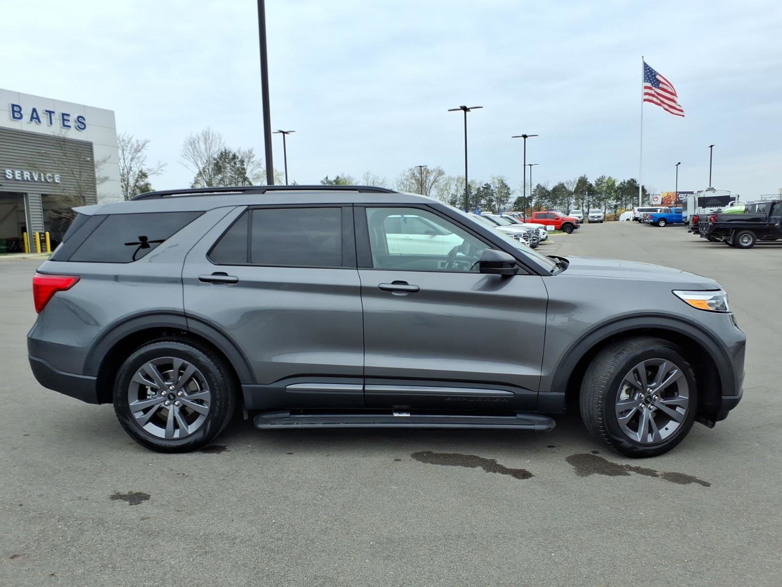 Certified 2023 Ford Explorer XLT w/ Equipment Group 202A image 6