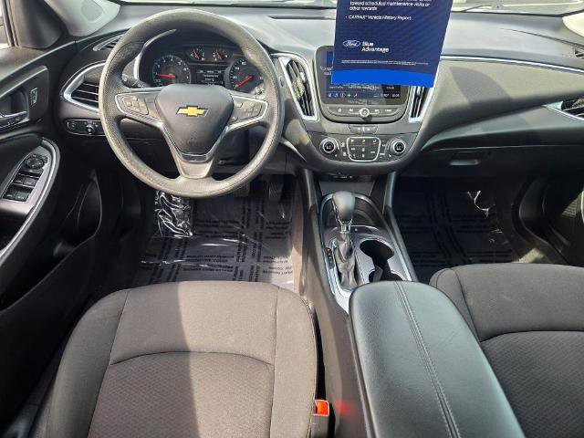 Used 2021 Chevrolet Malibu LT FWD image 16