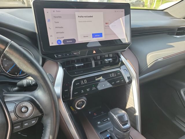 Used 2023 Toyota Venza XLE AWD/4WD image 15