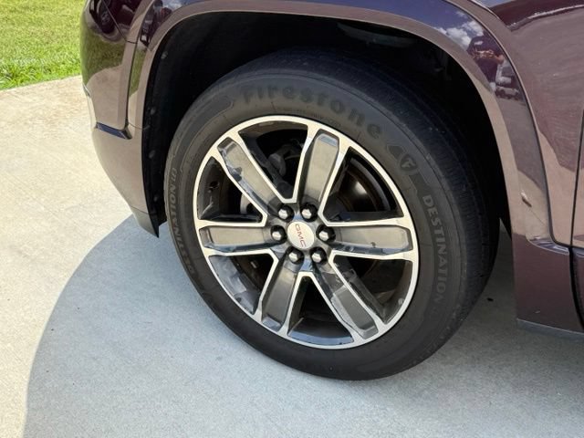 Used 2017 GMC Acadia Denali w/ Technology Package AWD/4WD image 5