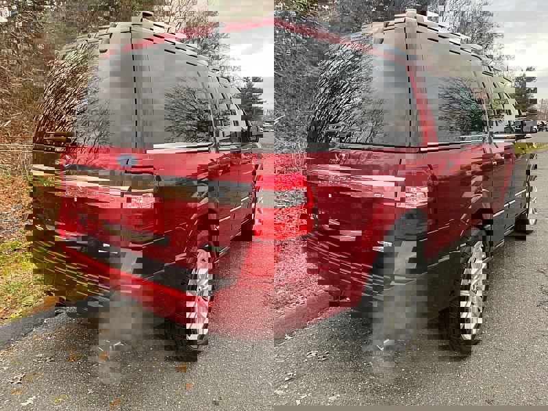 Certified 2017 Ford Expedition EL Platinum image 5