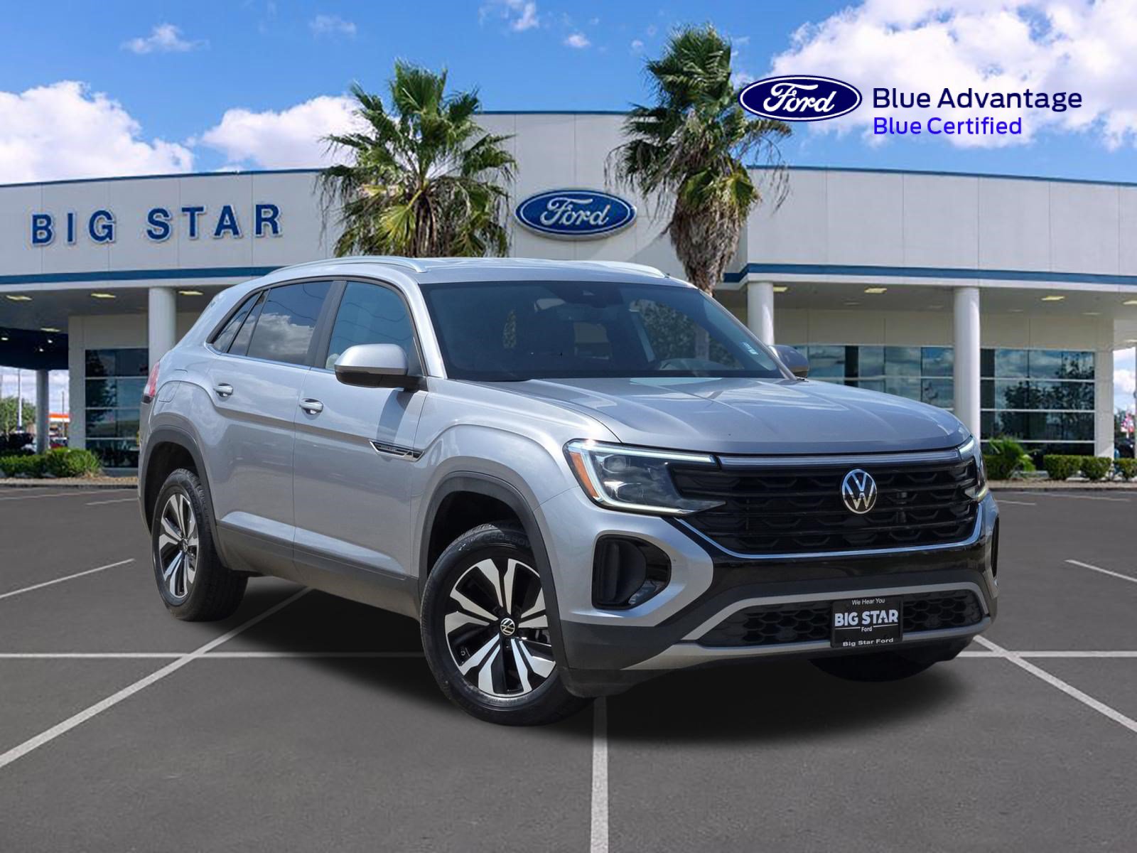 Used 2024 Volkswagen Atlas Cross Sport SE FWD image 1