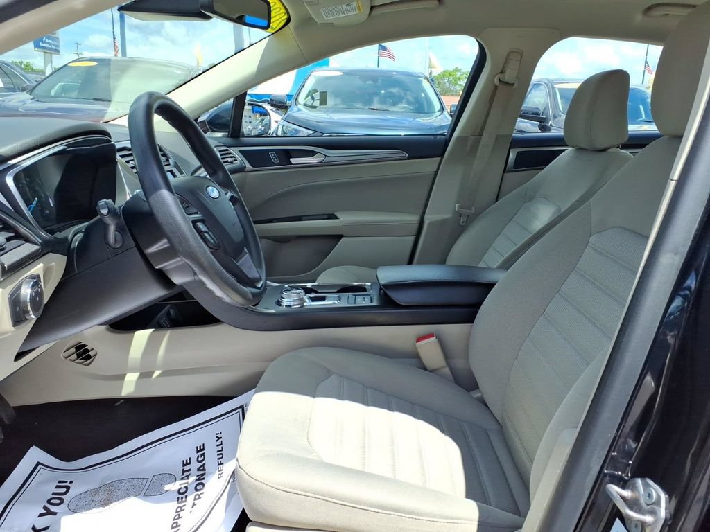 Certified 2020 Ford Fusion SE FWD image 13