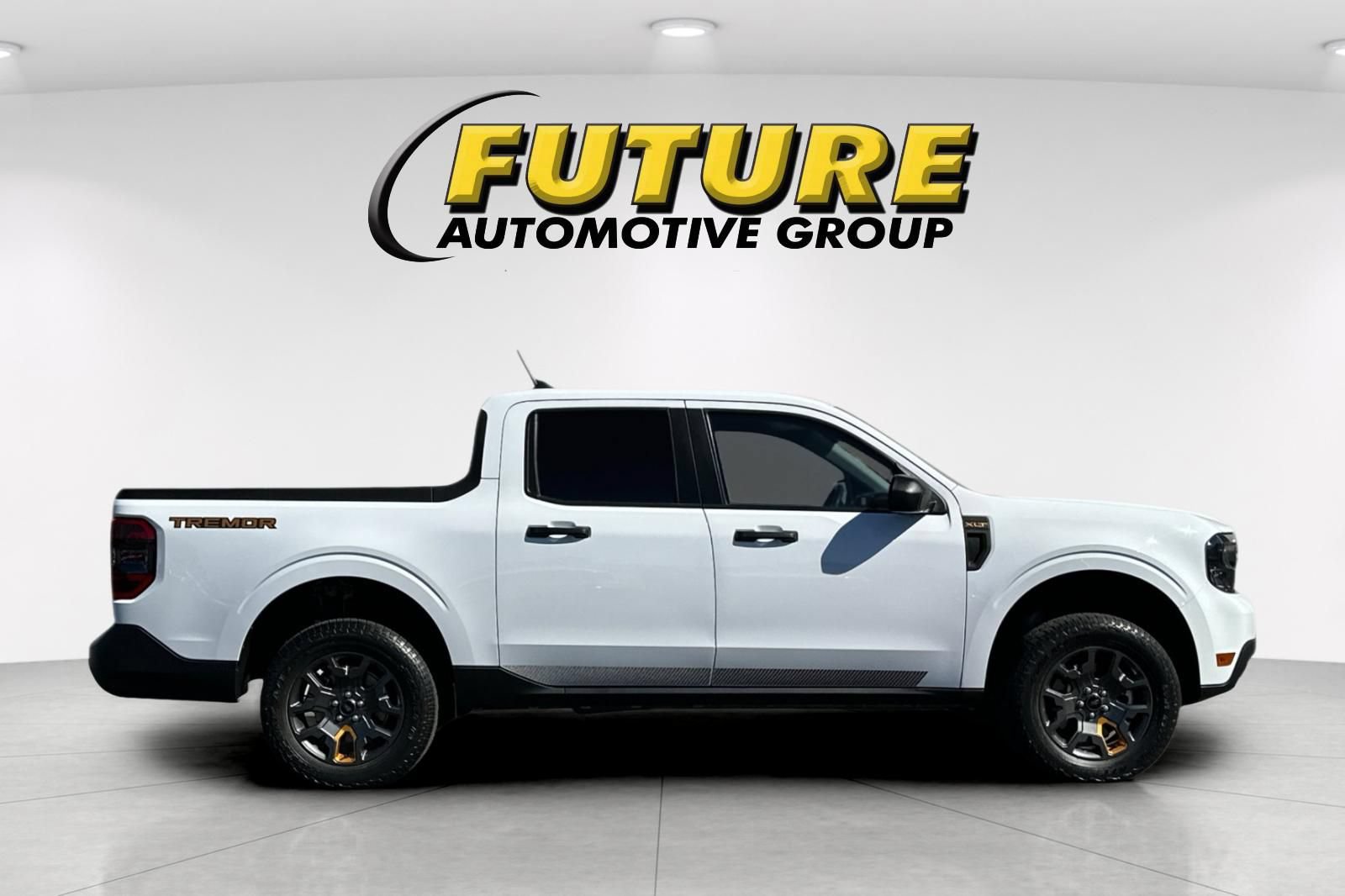 Certified 2024 Ford Maverick Tremor w/ Tremor Off-Road Package AWD/4WD image 2