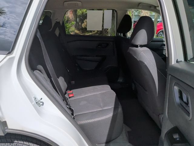 Used 2024 Nissan Rogue S AWD/4WD image 17