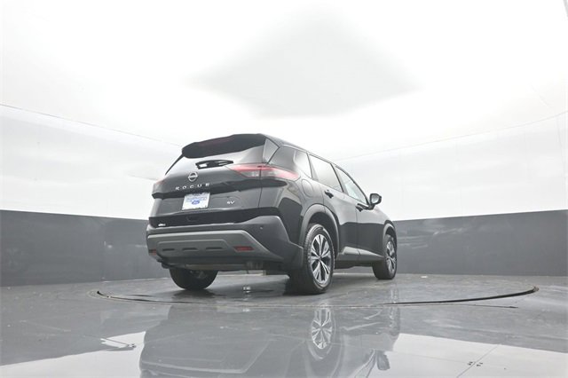 Used 2023 Nissan Rogue SV image 29
