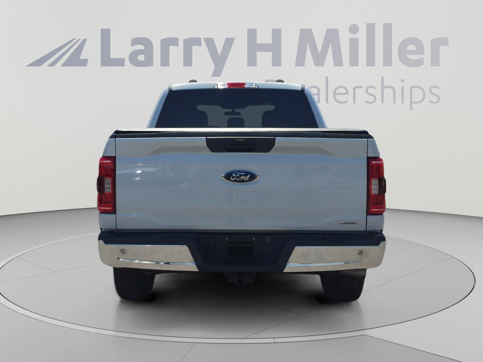 Certified 2022 Ford F150 XLT w/ Trailer Tow Package AWD/4WD image 4