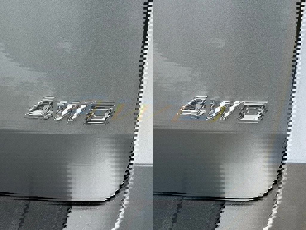 Certified 2025 Ford Explorer Platinum w/ Ultimate Package image 17