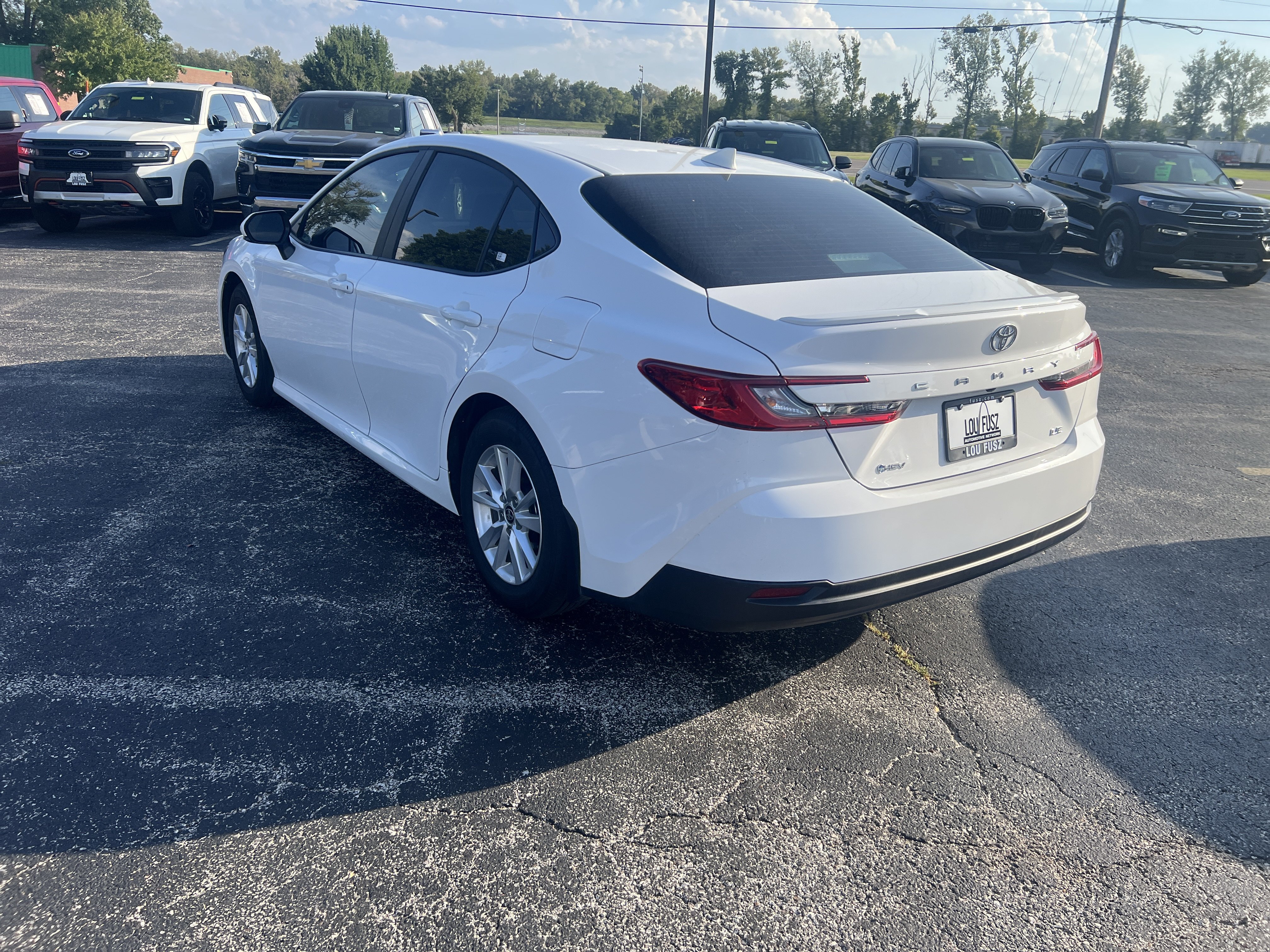 Used 2026 Toyota Camry LE w/ Convenience Package FWD image 5