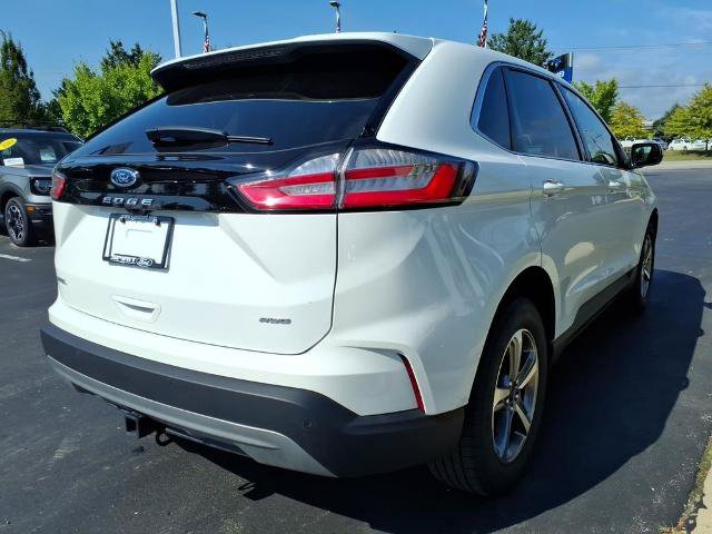 Certified 2024 Ford Edge SEL w/ Convenience Package AWD/4WD image 4