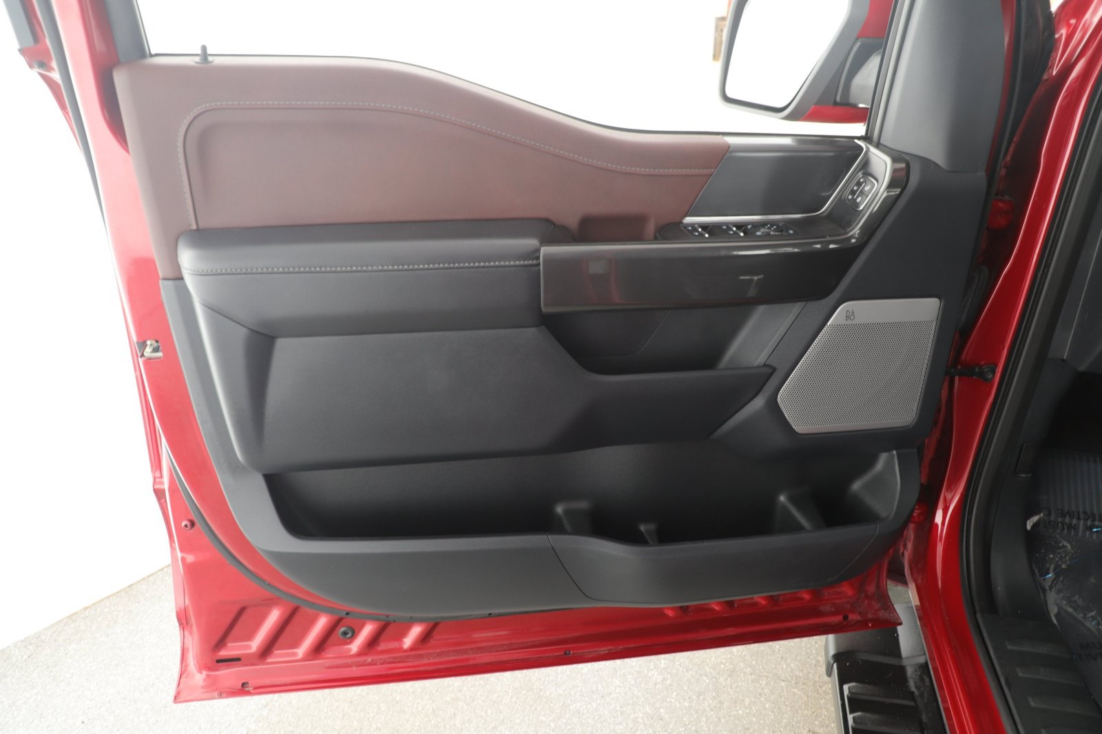 Certified 2023 Ford F150 Lariat AWD/4WD image 8