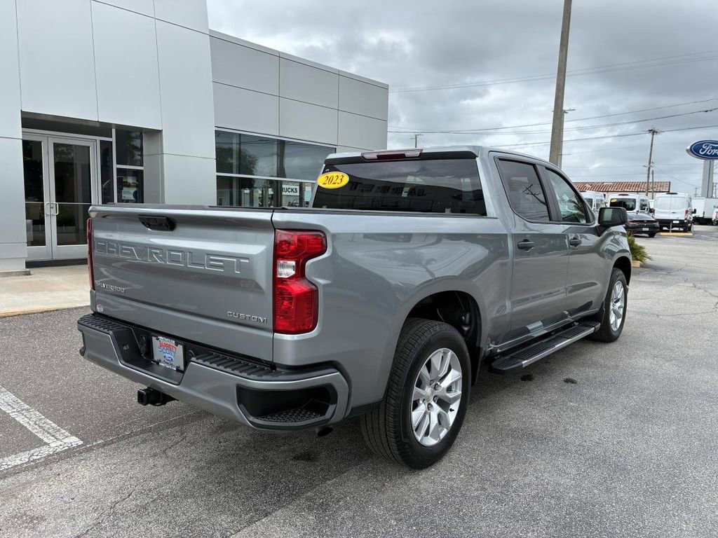 Used 2023 Chevrolet Silverado 1500 Custom image 5