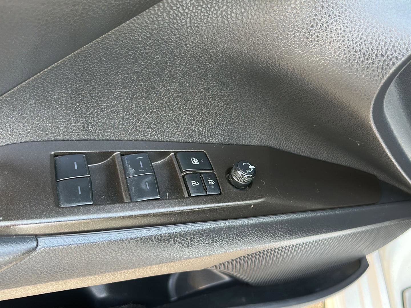 Used 2024 Toyota Camry SE image 39