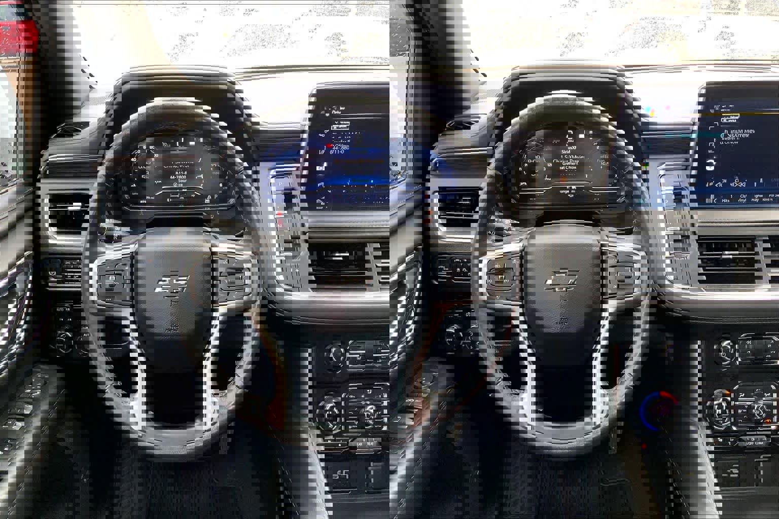 Used 2022 Chevrolet Tahoe Z71 w/ Luxury Package image 8