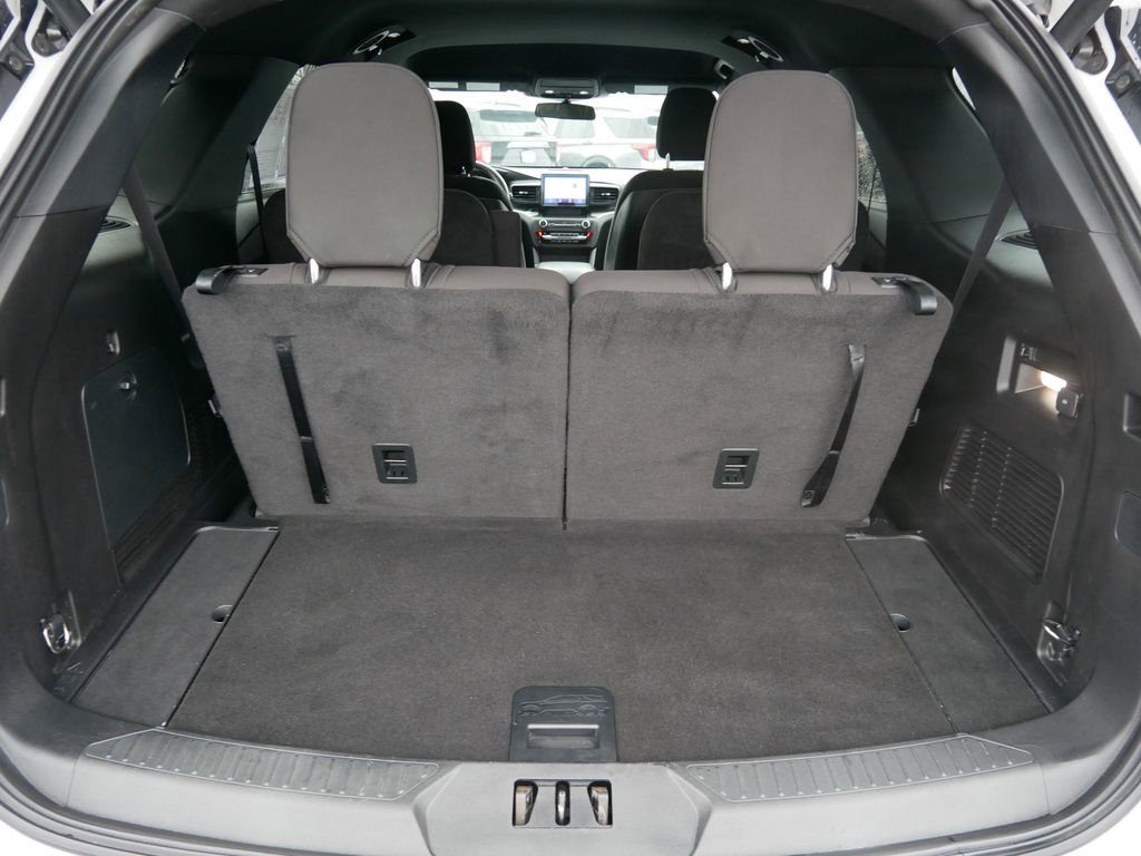 Certified 2025 Ford Escape Platinum AWD/4WD image 10