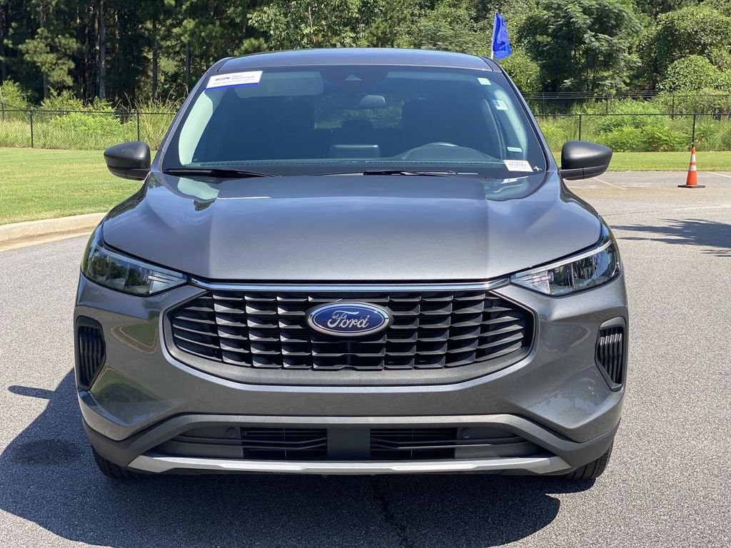 Certified 2025 Ford Escape Active FWD image 11