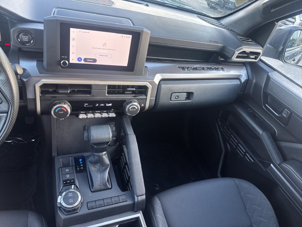 Used 2025 Toyota Tacoma SR5 AWD/4WD image 20