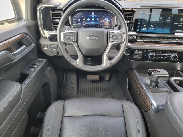 Used 2024 Chevrolet Silverado 1500 LT Trail Boss w/ Convenience Package II AWD/4WD image 30