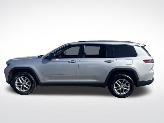 Used 2021 Jeep Grand Cherokee L Laredo w/ Luxury Tech Group I AWD/4WD image 2