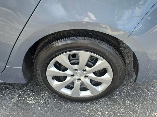 Used 2025 Toyota Corolla LE FWD image 9